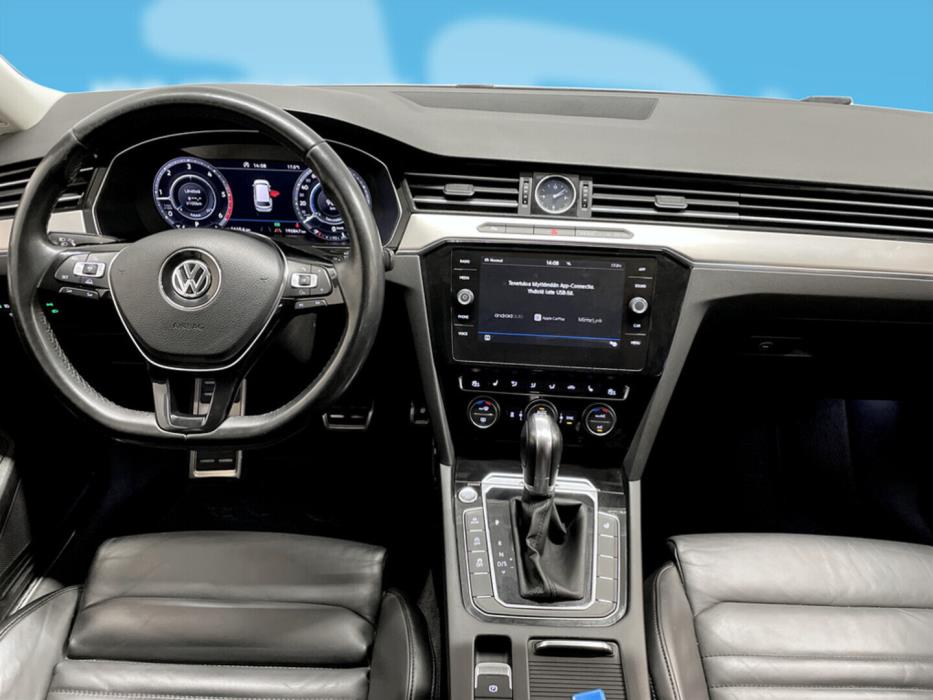 VOLKSWAGEN Passat 2018