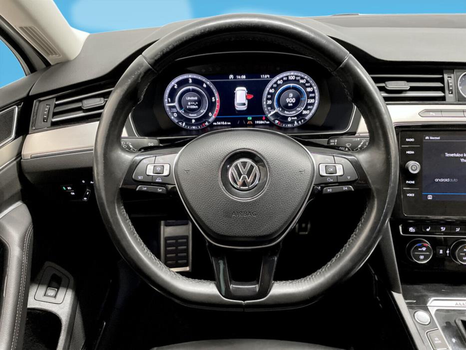 VOLKSWAGEN Passat 2018