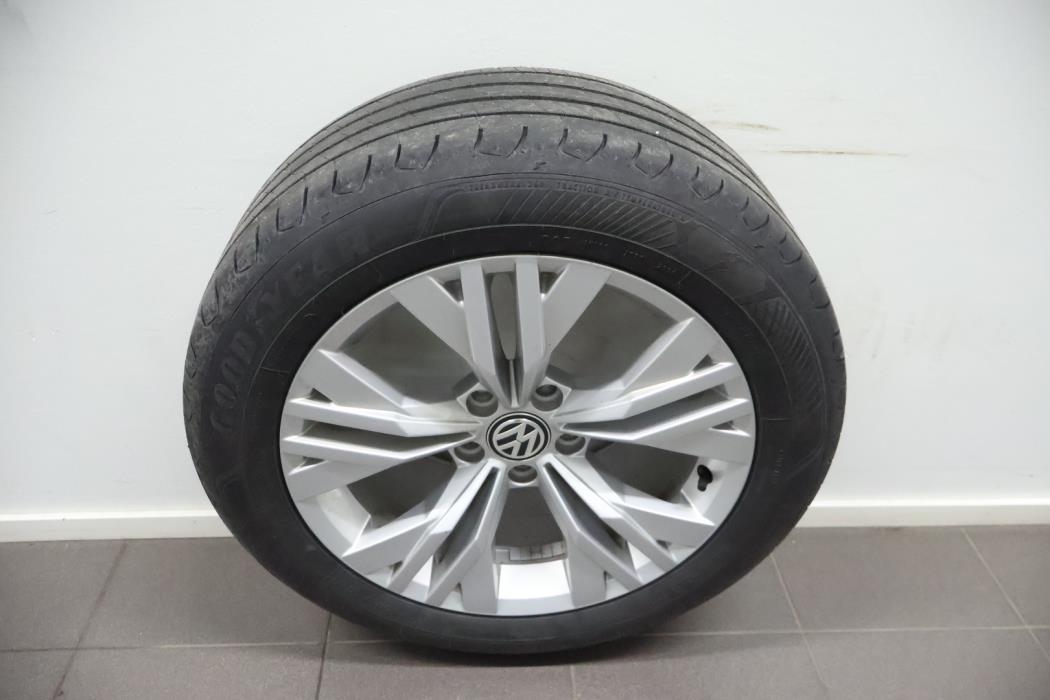 VOLKSWAGEN Passat 2018