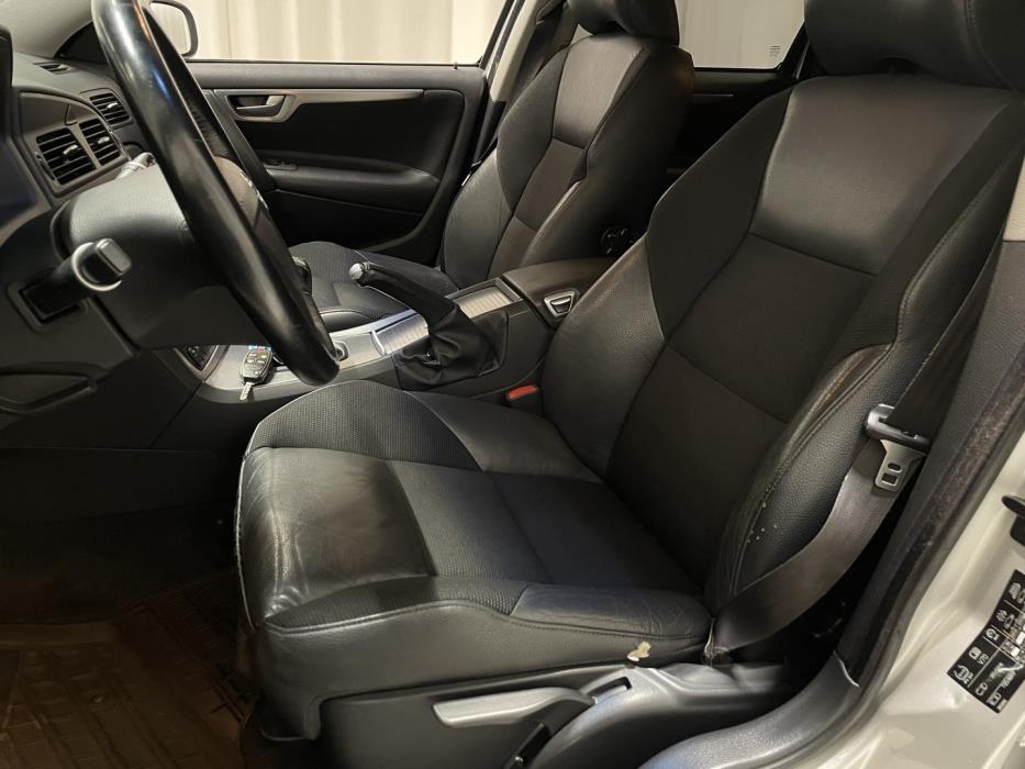 VOLVO V70 2007