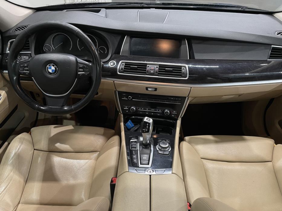 BMW 530 2012