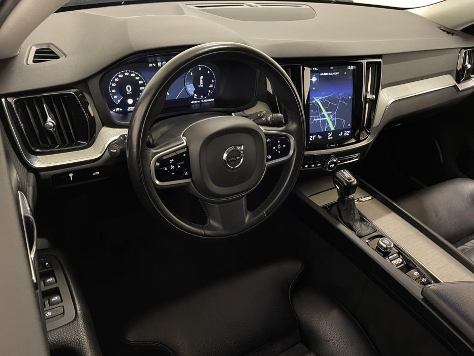 VOLVO V60 2019