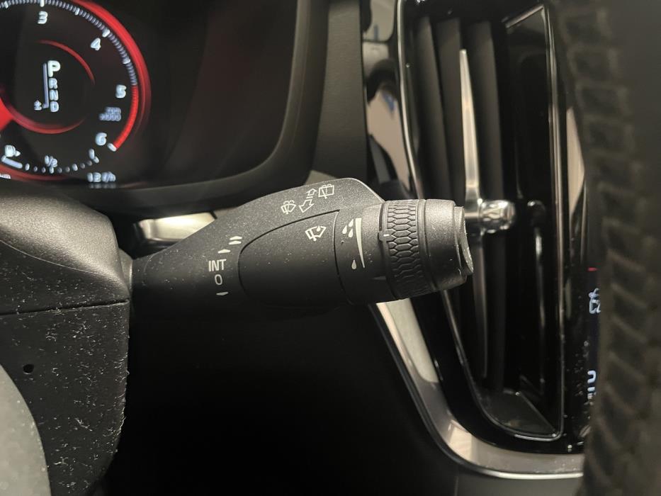 VOLVO V60 2019