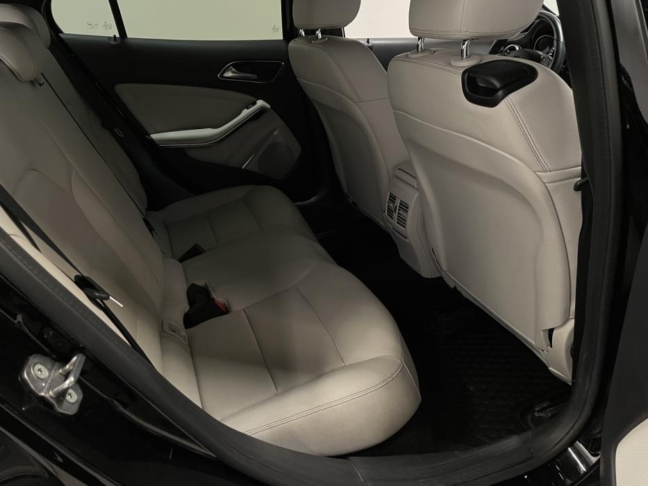 MERCEDES-BENZ GLA 2018