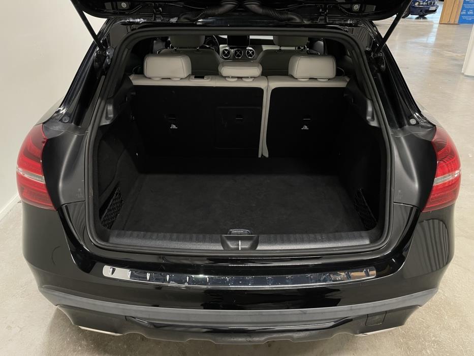 MERCEDES-BENZ GLA 2018