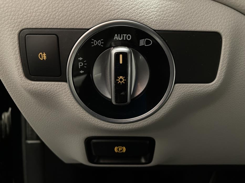 MERCEDES-BENZ GLA 2018