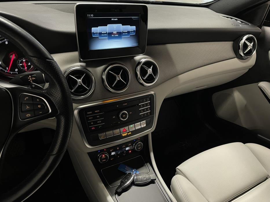 MERCEDES-BENZ GLA 2018