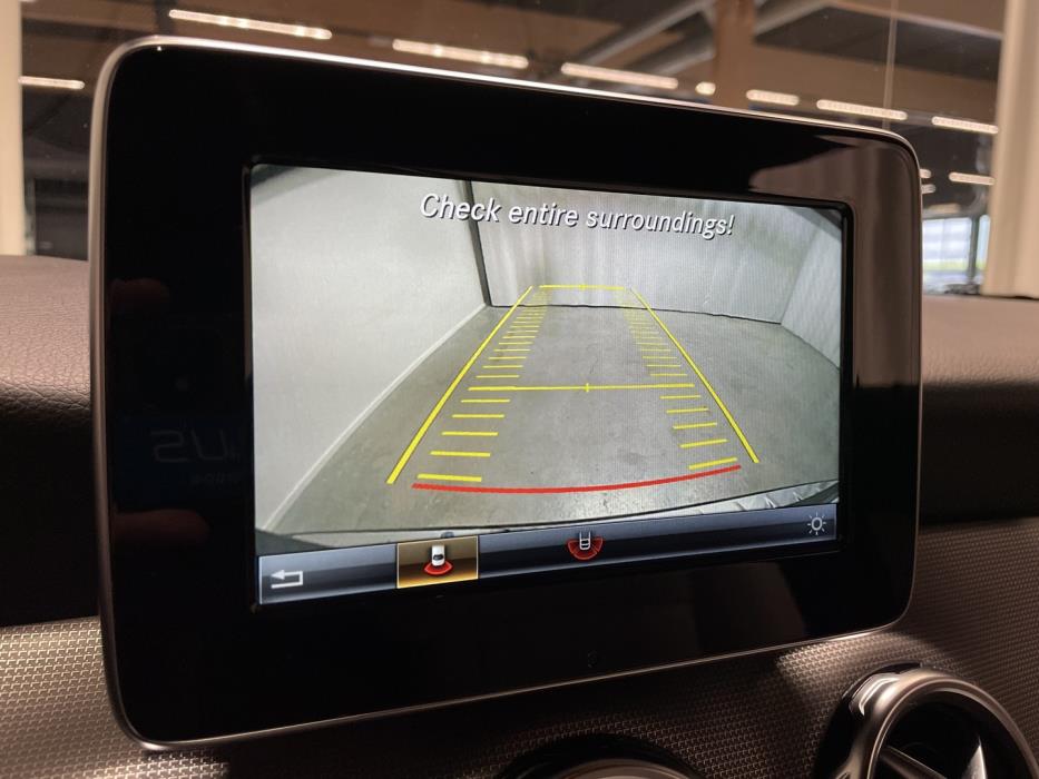 MERCEDES-BENZ GLA 2018