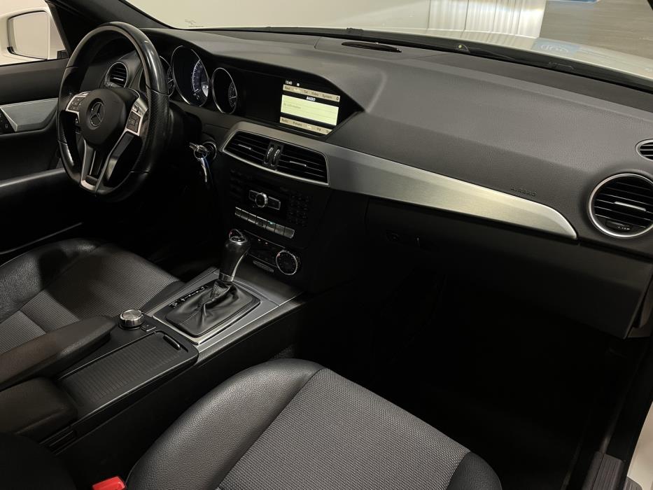 MERCEDES-BENZ C 2011