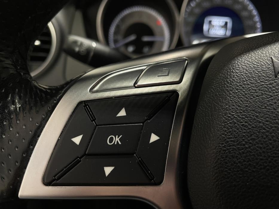 MERCEDES-BENZ C 2011