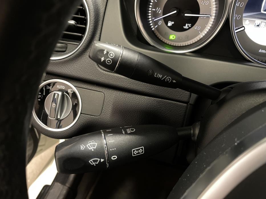 MERCEDES-BENZ C 2011