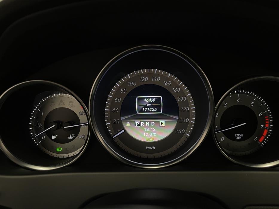 MERCEDES-BENZ C 2011