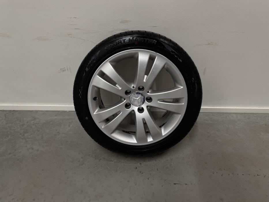 MERCEDES-BENZ C 2011