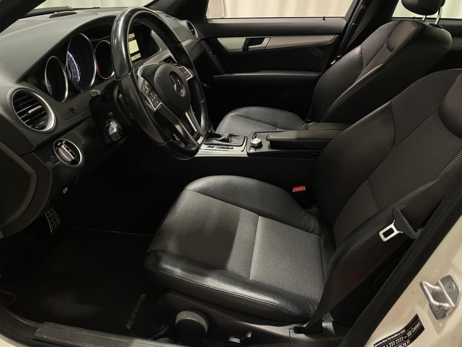 MERCEDES-BENZ C 2011