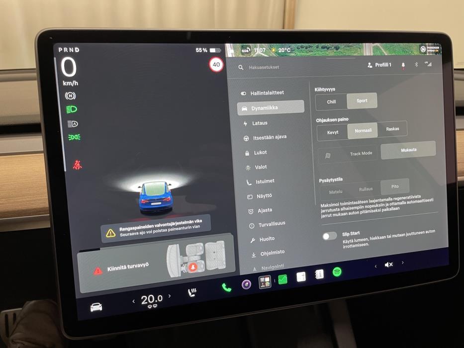 TESLA Model 3 2021