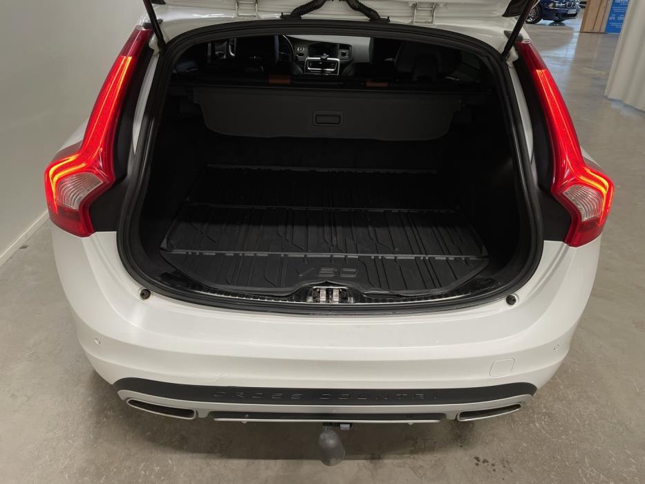 VOLVO V60 Cross Country 2016