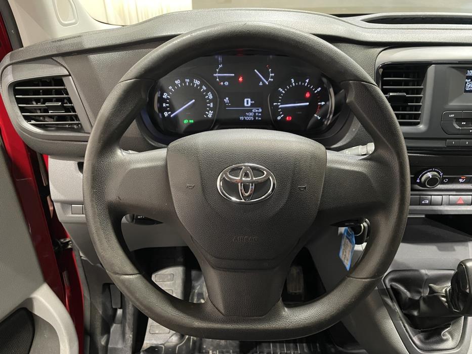 TOYOTA Proace 2017