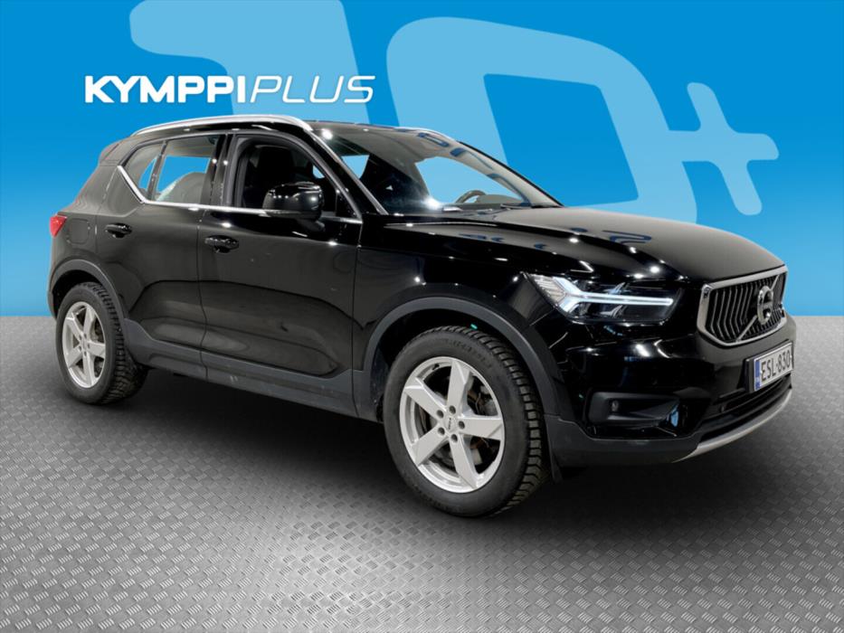 VOLVO XC40 2021