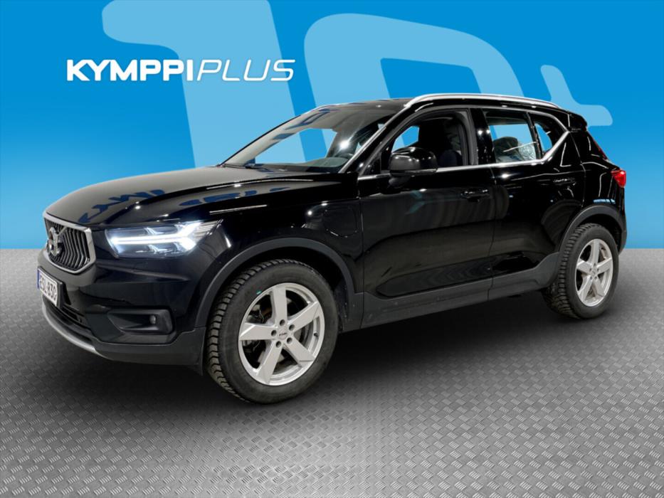 VOLVO XC40 2021