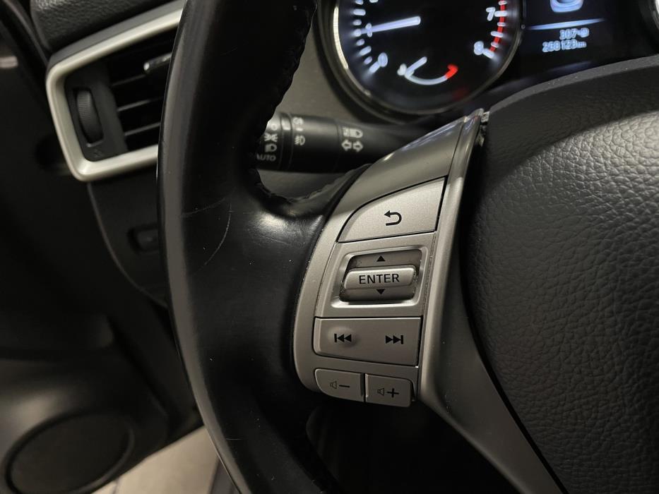 NISSAN Qashqai 2014