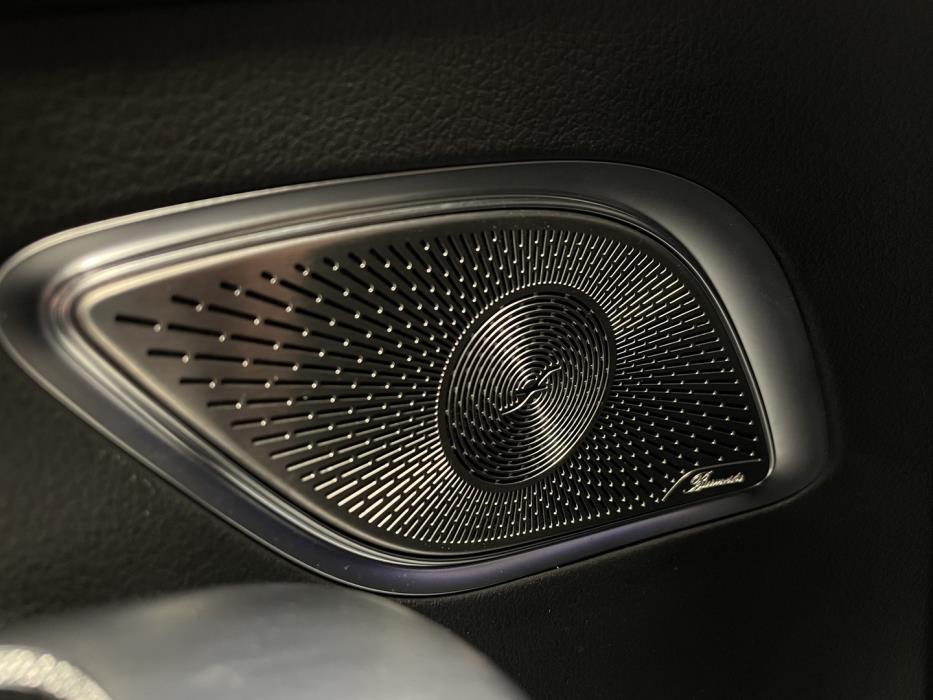 MERCEDES-BENZ EQE SUV 2023