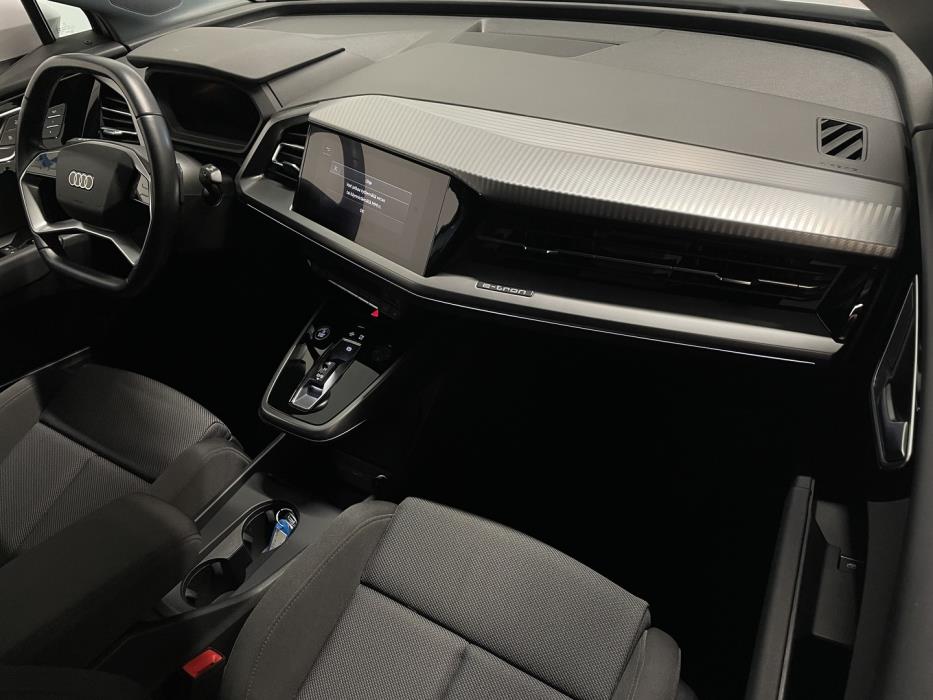 AUDI Q4 e-tron 2022