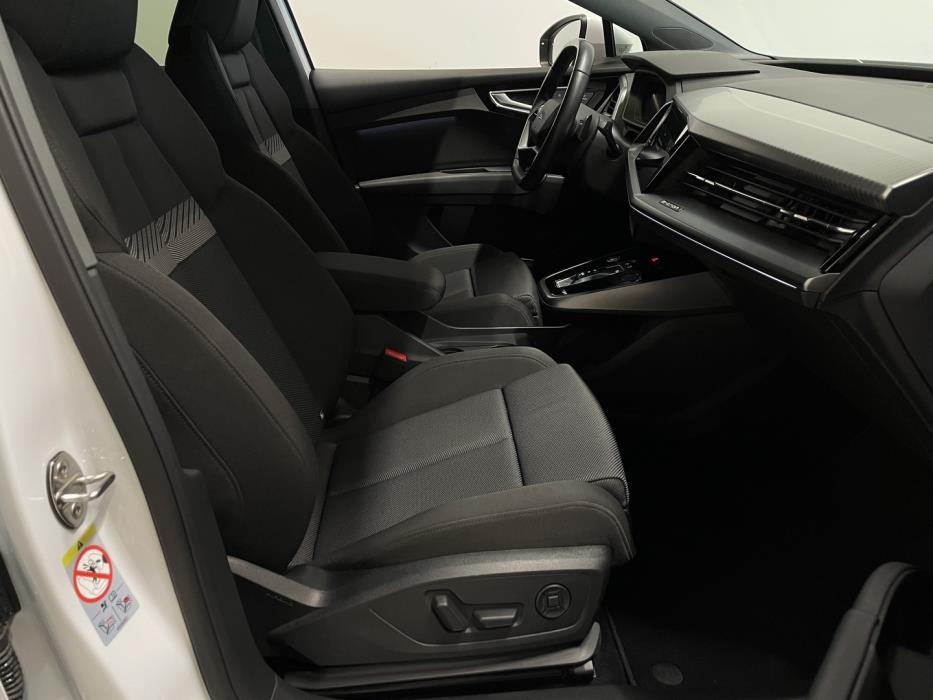 AUDI Q4 e-tron 2022