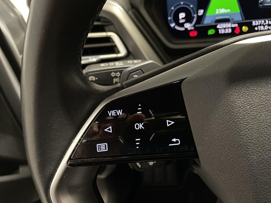 AUDI Q4 e-tron 2022
