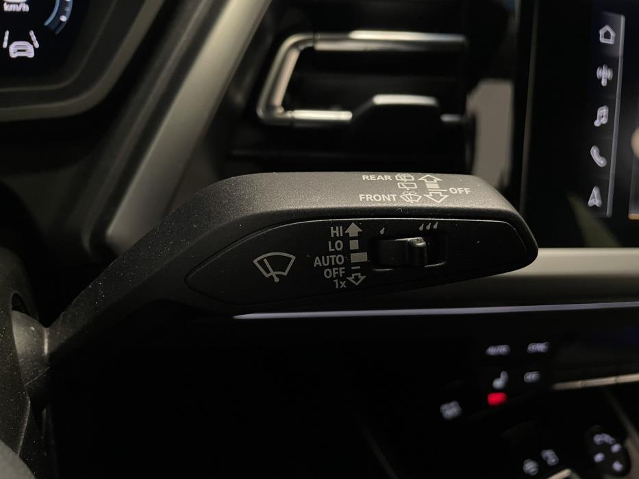 AUDI Q4 e-tron 2022