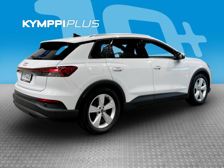 AUDI Q4 e-tron 2022