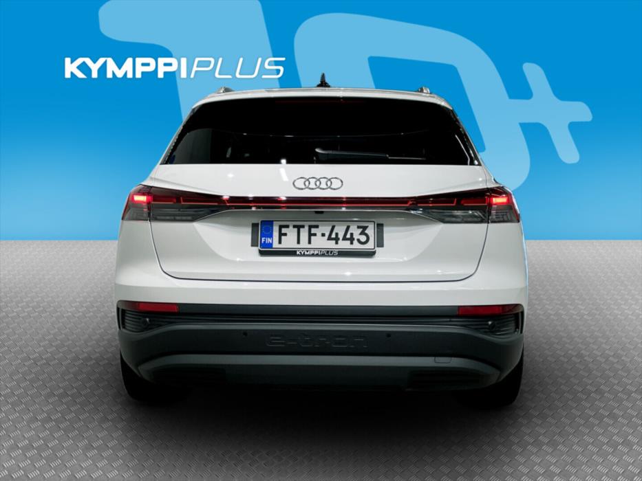 AUDI Q4 e-tron 2022
