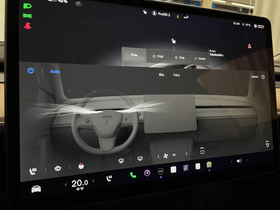 TESLA Model 3 2022