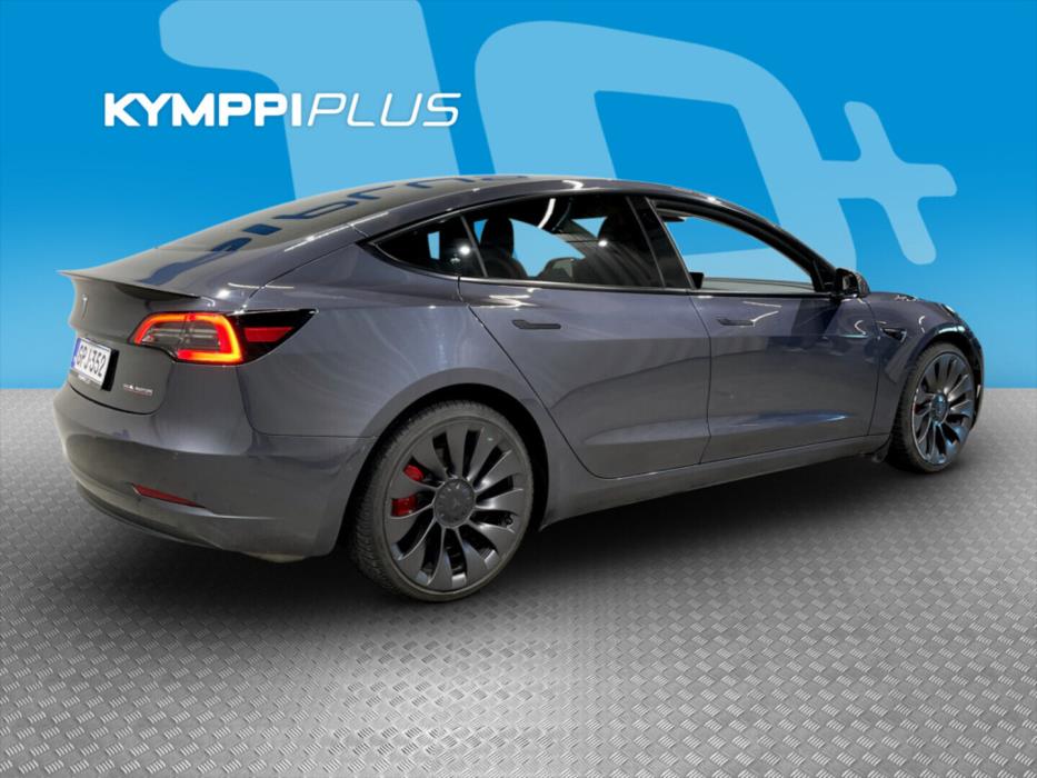 TESLA Model 3 2022
