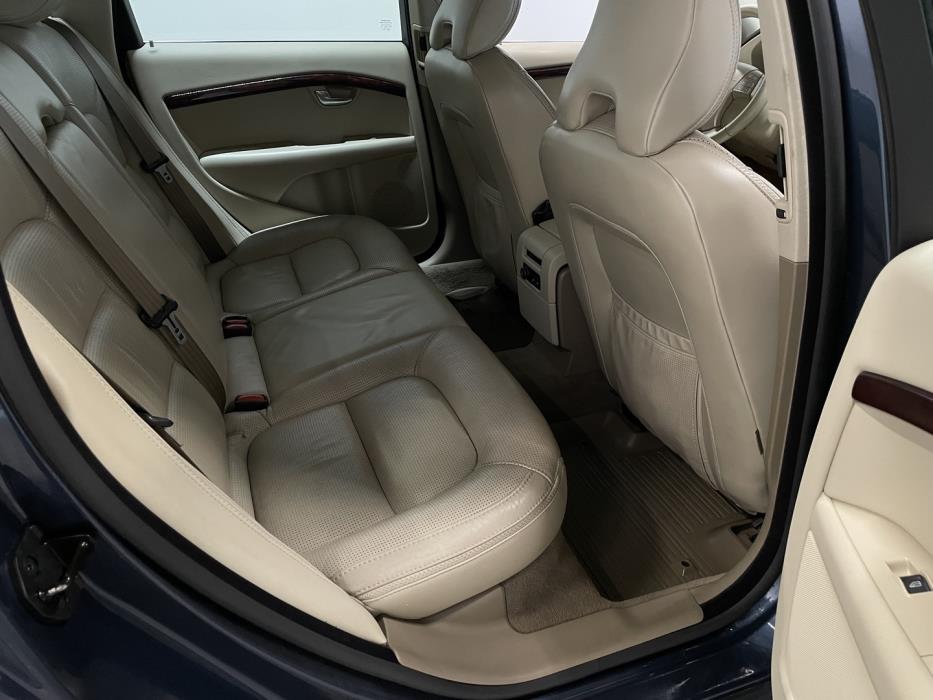 VOLVO XC70 2008