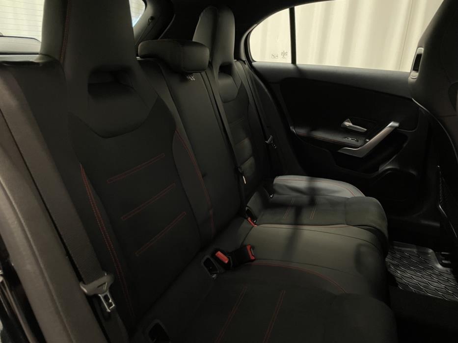 MERCEDES-BENZ A 2020