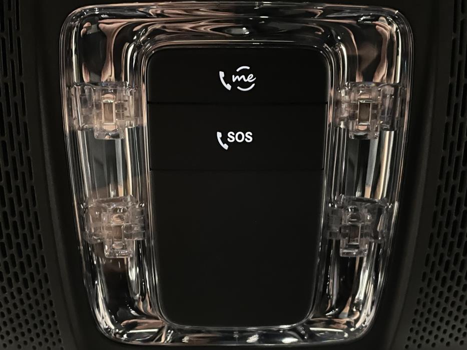 MERCEDES-BENZ A 2020