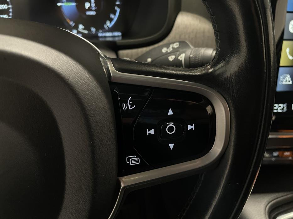 VOLVO V90 2021