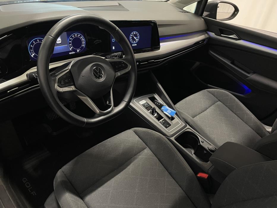 VOLKSWAGEN Golf 2021