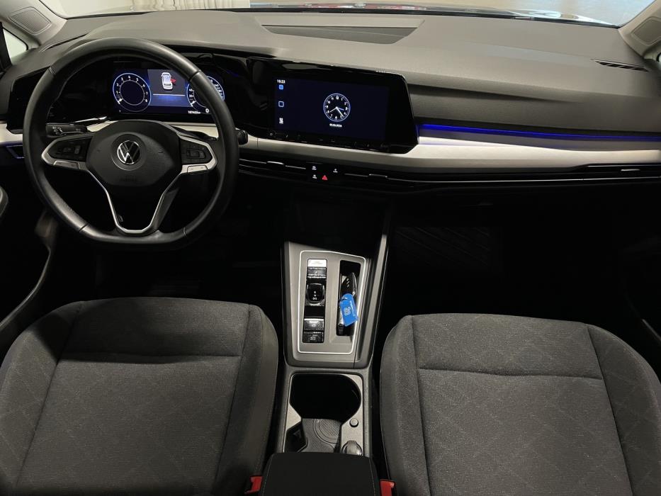 VOLKSWAGEN Golf 2021