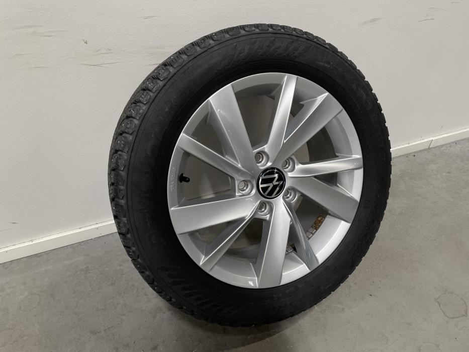 VOLKSWAGEN Golf 2021