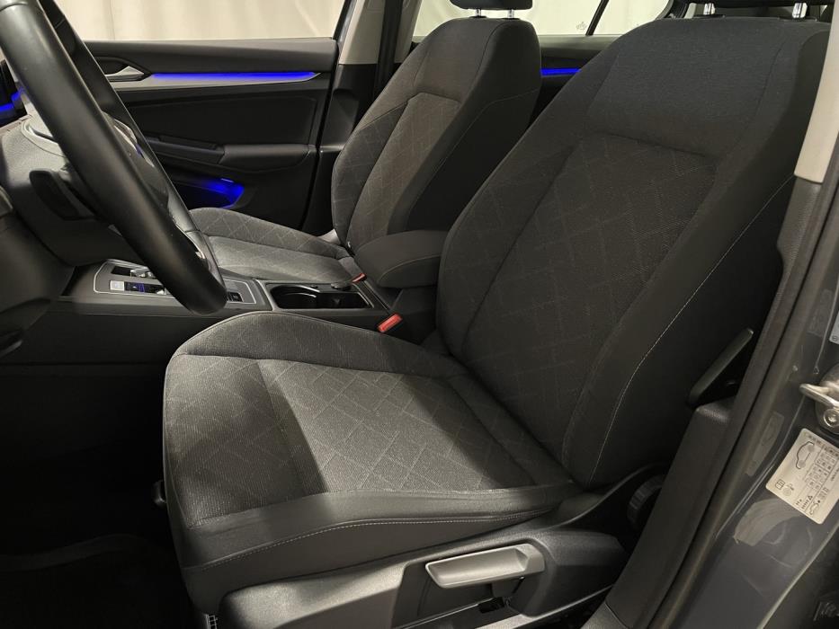 VOLKSWAGEN Golf 2021