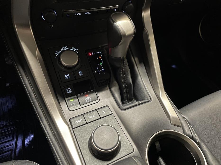 LEXUS NX 2017
