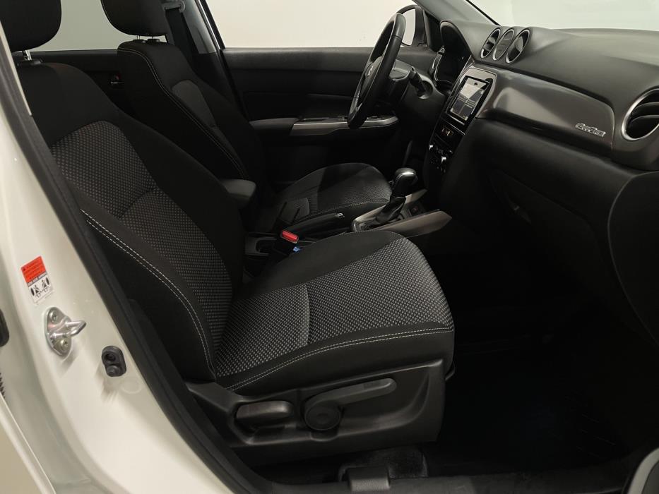 SUZUKI Vitara 2023