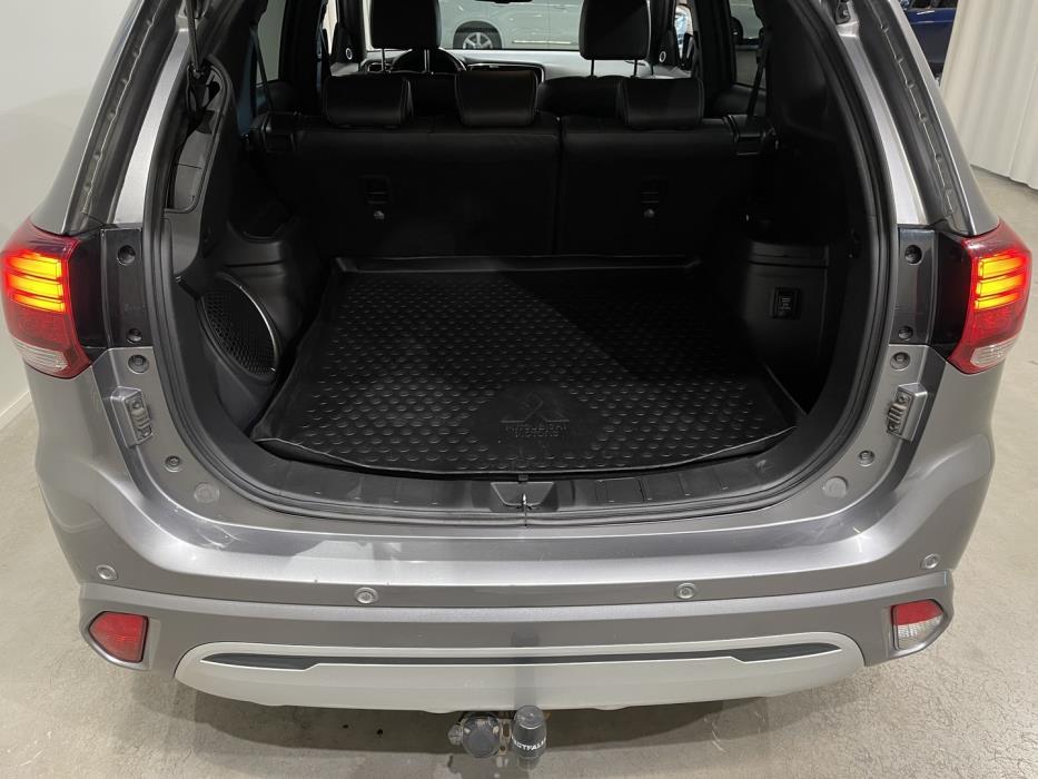 MITSUBISHI Outlander PHEV 2018