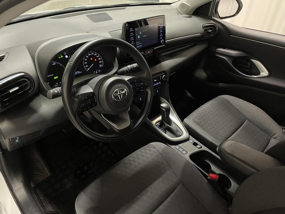 TOYOTA Yaris 2022