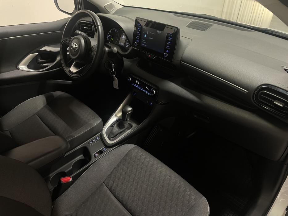 TOYOTA Yaris 2022