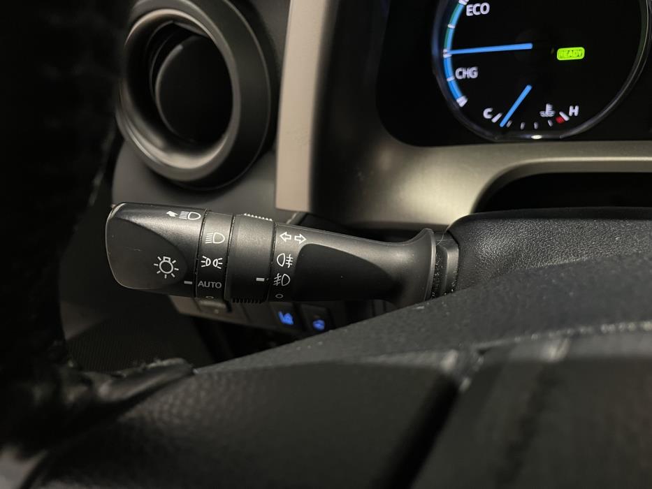 TOYOTA RAV4 2018