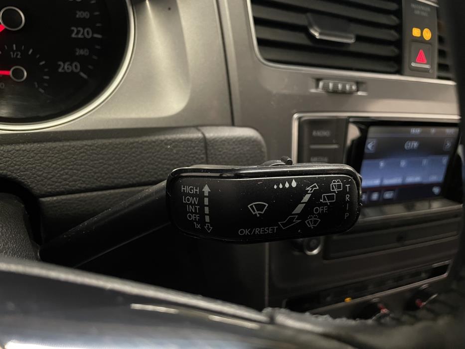 VOLKSWAGEN Golf 2013