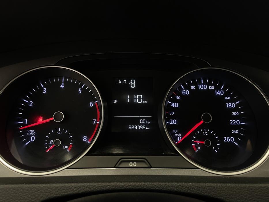 VOLKSWAGEN Golf 2013