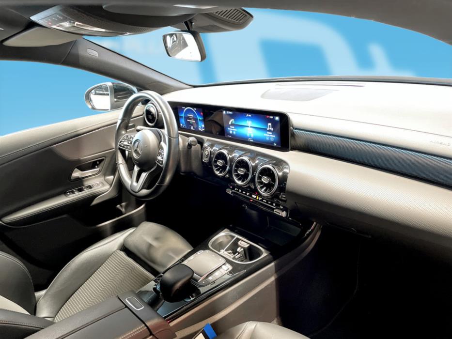 MERCEDES-BENZ CLA 2022